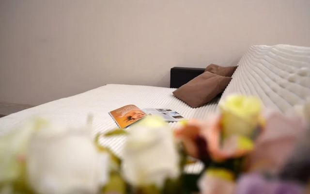 Townhouse Park & House