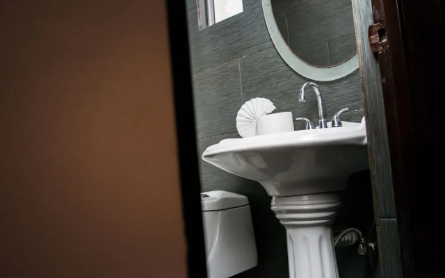 Hotel Suites Royal