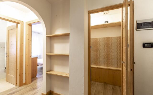 RICCI 15, two-room apartment. (022036-AT-066158)-403 RICCI INT. 15