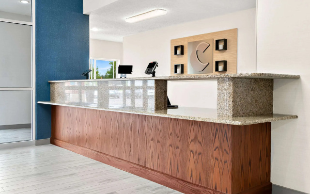 Comfort Suites Southfield/Detroit