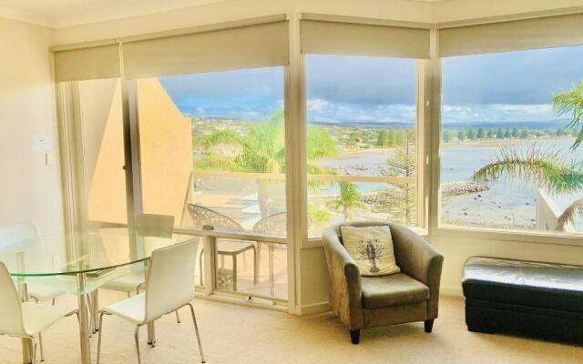 The Bluff Resort Apartments