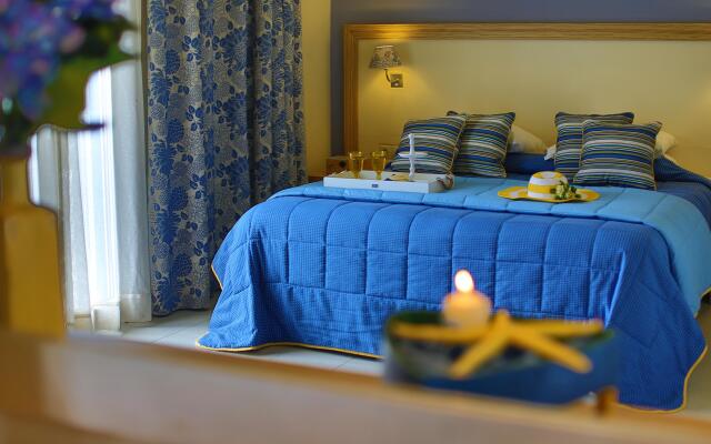 Dolphin Bay Seaside Resort & Suites