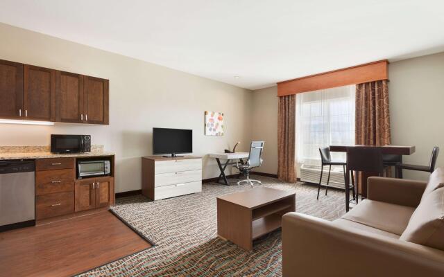 Best Western Plus Peppertree Inn At Omak