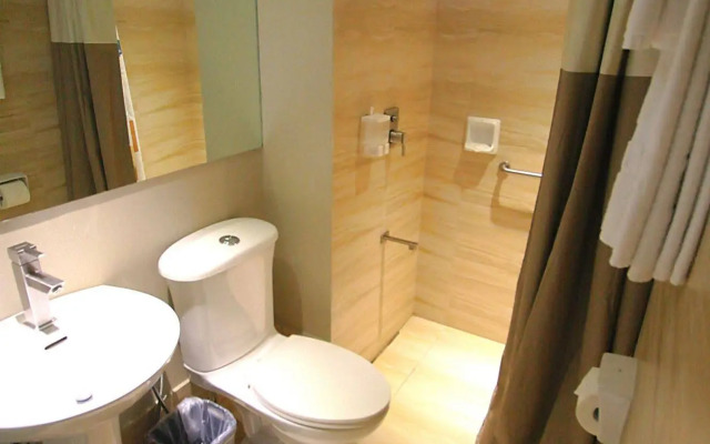 The Suez Serviced Studios Makati