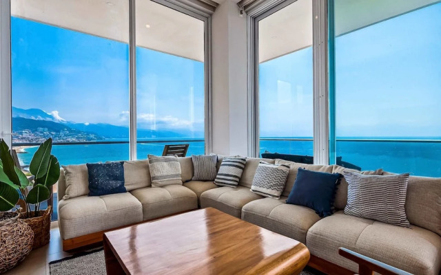 Panoramic Hot Tub Oceanview Luxury 4BR Penthouse