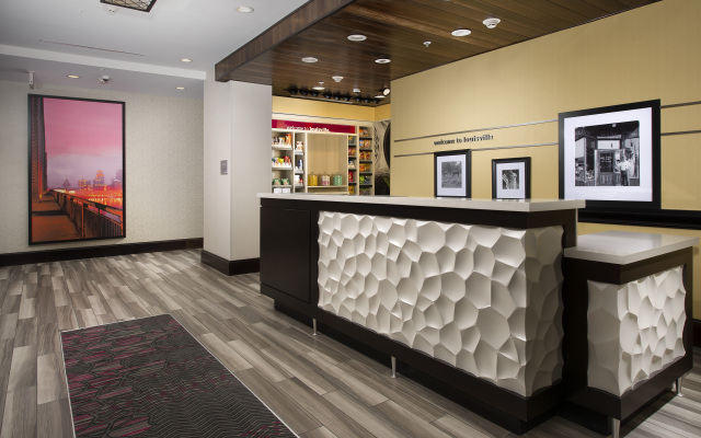 Hampton Inn & Suites Albuquerque Airport