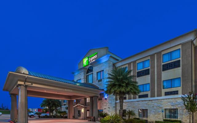 Holiday Inn Express Hotel & Suites BEAUMONT NW, an IHG Hotel