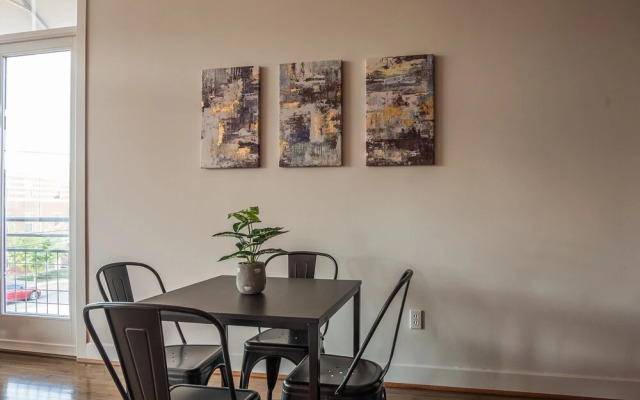 FRONTDESK NuLu Apts Louisville