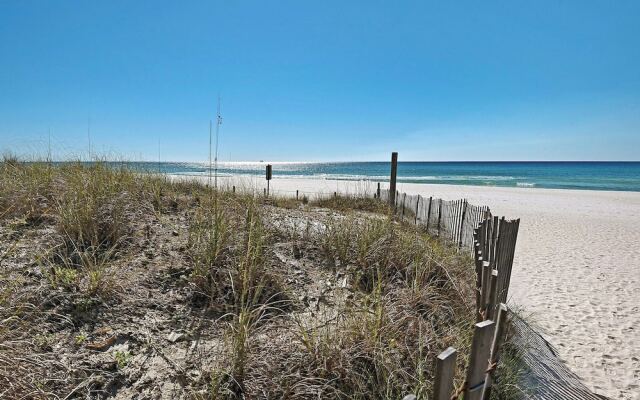 Beautiful Ocean Views! 2-bedroom, 2-bathroom! Resort Pools!