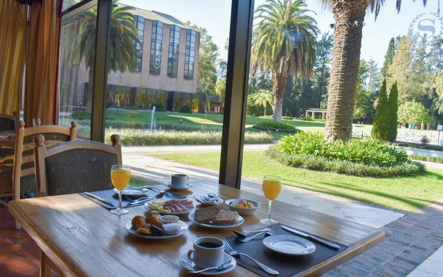 Sheraton Pilar Hotel and Convention Center