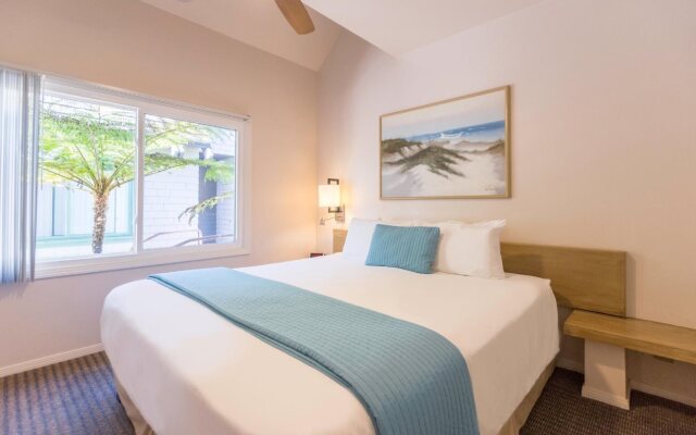 Wave Crest Resort