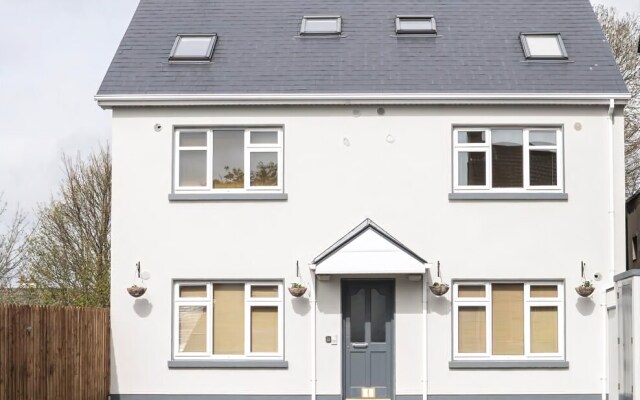 Waterlane Apartments