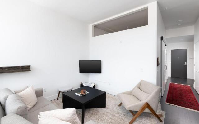 Flexhome Skywalk to Fiserv U1 RooftopGymParking
