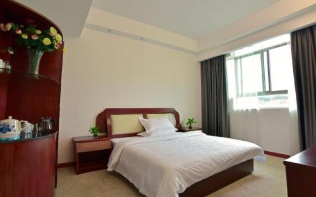 Lang Quan Holiday Hotel