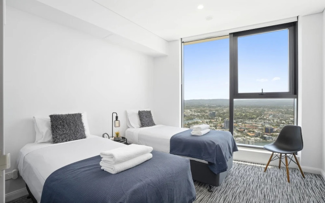 Ocean Surfers Paradise - GCLR – Guest Rooms – Gold Coast