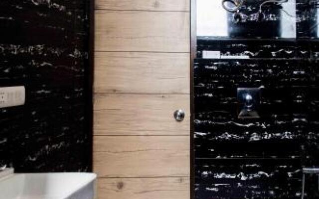 Hotel Goodluck international