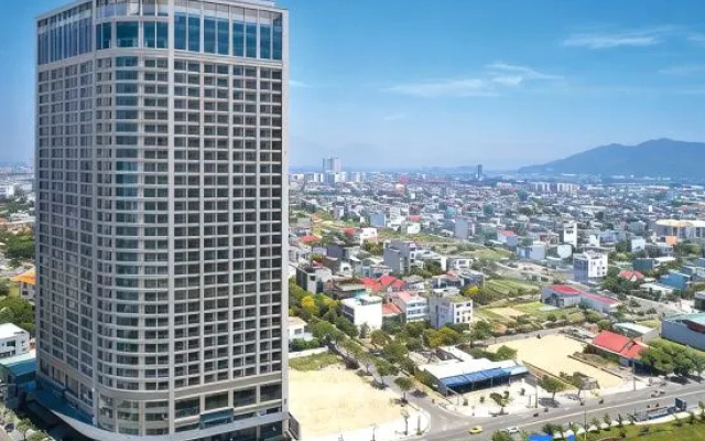 Beachfront Luxury 2 Bedroom Apartment by Villuxy