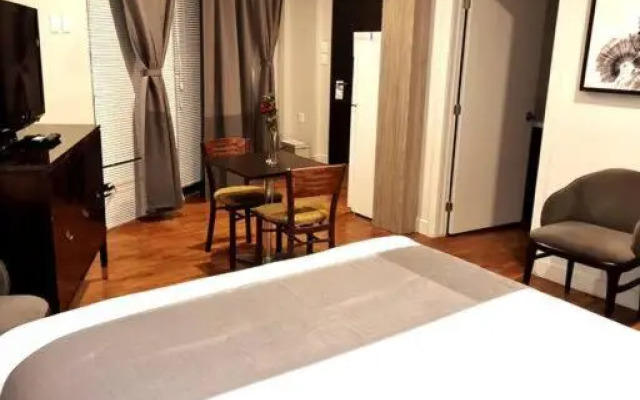 Cozy Sweet Studio #1, 10 minutes to D.T. Ottawa