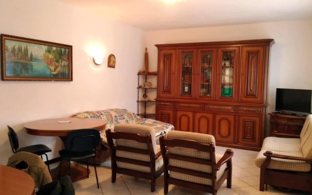 Apartment With 2 Bedrooms in Scano Al Brembo, With Enclosed Garden and