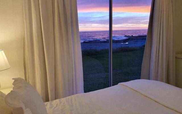 No 4 on Cliff, Beach Club