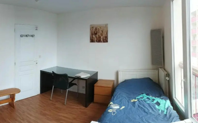 Chambre 12m2 avec Balcon proche Saclay, Massy RER