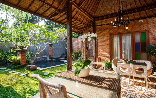 Ubud Raya Resort