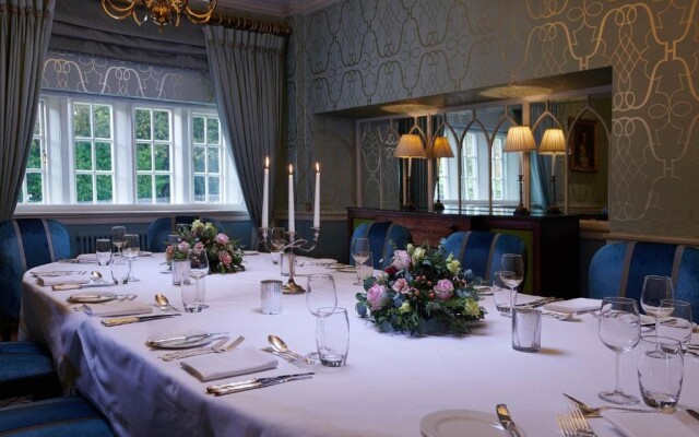 The Devonshire Arms Hotel