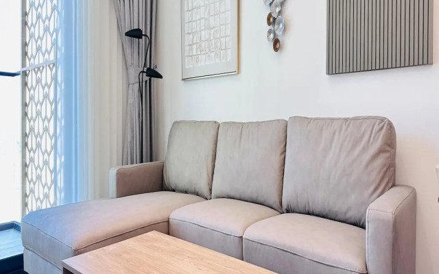 OYO HOME 1479 Premium 1-bed Apartment