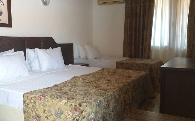 Club Enjoy Beach Hotel