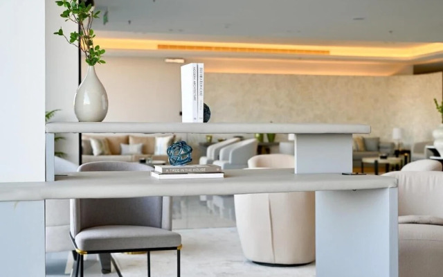 Palm Gate Hotel Suites