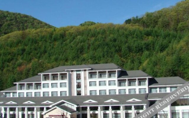 Shennong Hotel