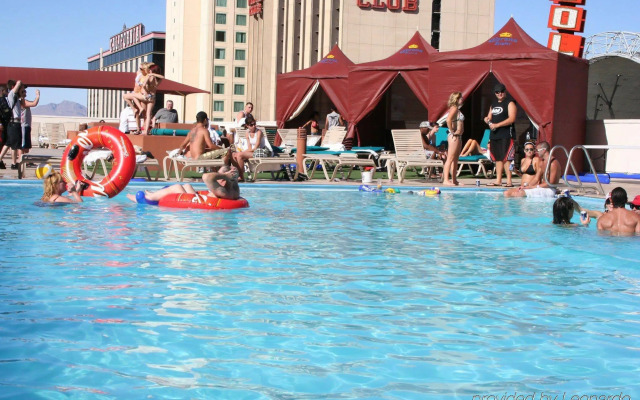 Plaza Hotel & Casino