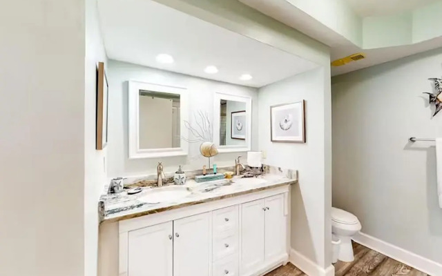 Surfside Resort #404