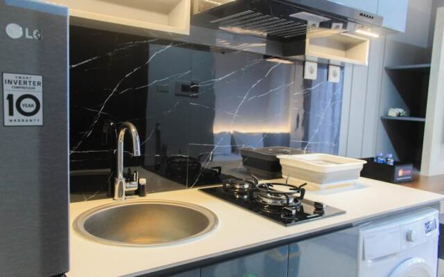 Homey and Comfort Studio at West Vista Apartment