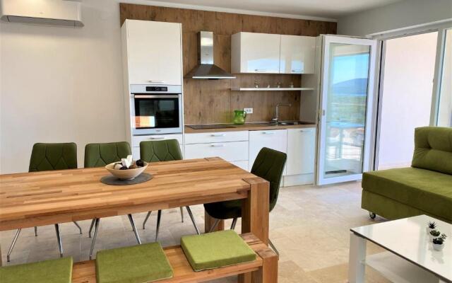 Villa M - Your business & holiday apartment in Sibenik