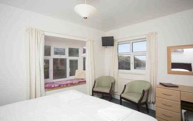 The Sun Bay Hotel & Restaurant