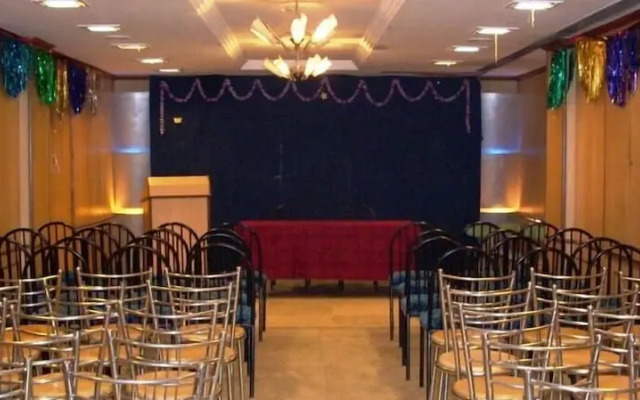 Hotel Manickam Grand