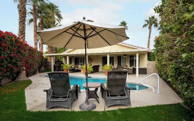 Indian Palms Oasis - Just a Walk to Festivals!