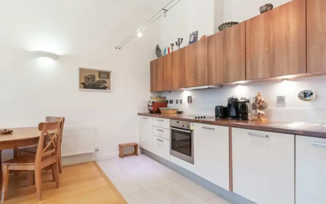 Beautiful 1 Bedroom Apartment in Shepherd's Bush