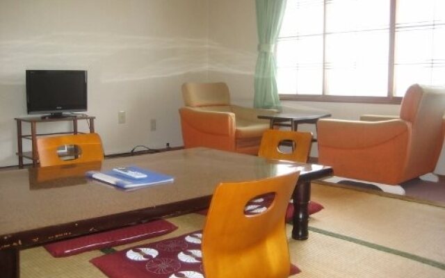 Showa Shinzan Youth Hostel