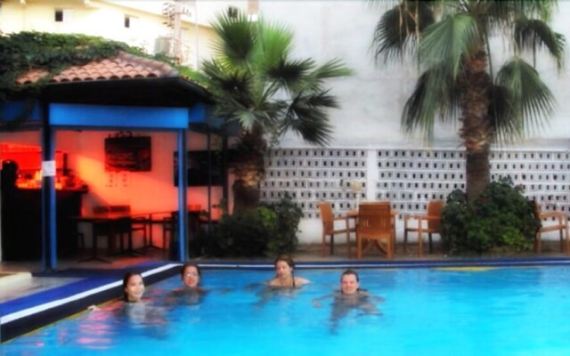 Pak Hotel