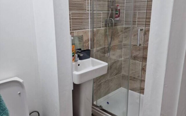 Beautiful and Modern House in Gravesend