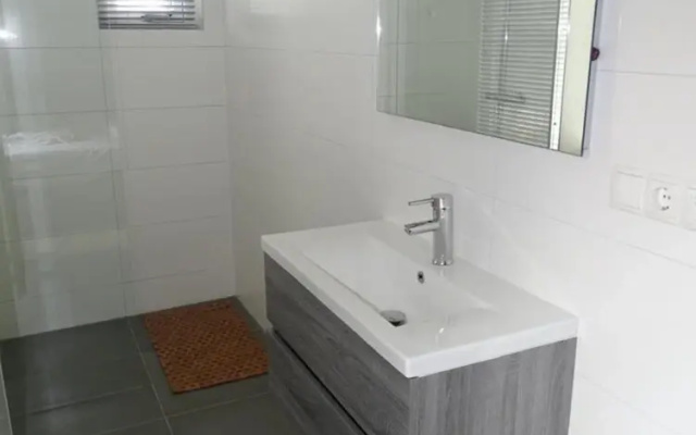 Holiday Home With Pet-friendly Garden