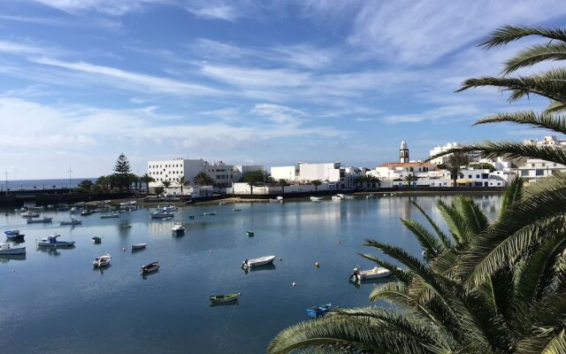 Comfortable Apartment in Arrecife With Terrace