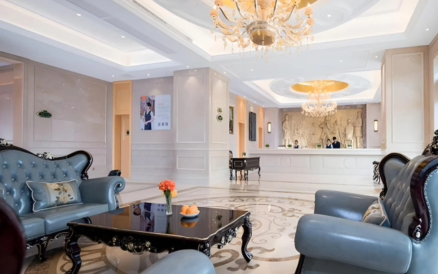Vienna International Hotel (Huizhou Daya Bay Coastal Park Branch) – Lobby – Huizhou
