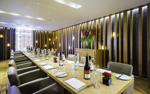 Apex Temple Court Hotel