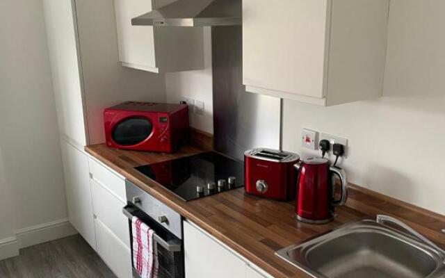 #0410 Lovely one bedroom apartment with free parking