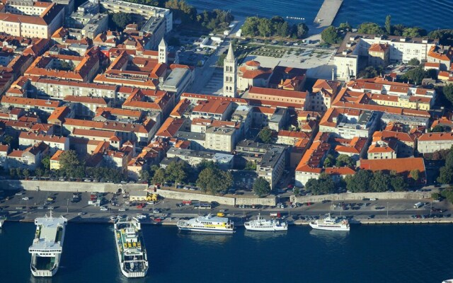 Beautiful Apartment in Sukosan With Wifi and 2 Bedrooms