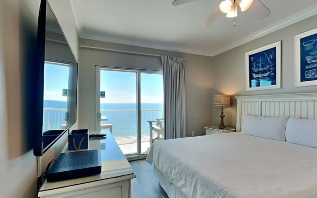Crystal Shores by Southern Vacation Rentals