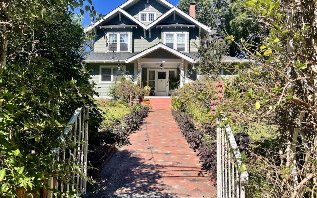 Greenwood Bed & Breakfast